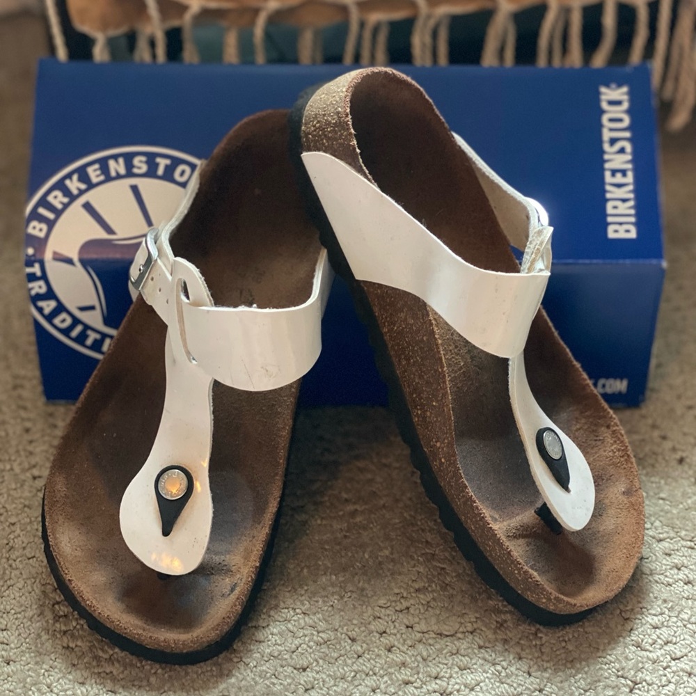 BIRKENSTOCK GIZEH White Patent Leather Size 38 Betula